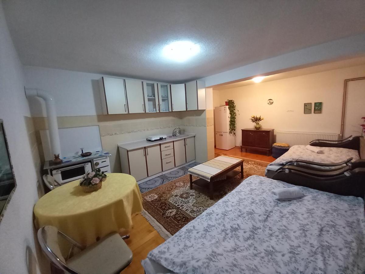 Apartment Little Village Plav Ngoại thất bức ảnh